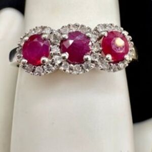14 Kt White Gold Ruby Diamond Ring